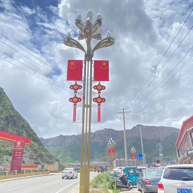 林芝抱箍太阳能路灯生产厂家