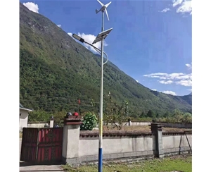 林芝壁挂太阳能路灯生产厂家
